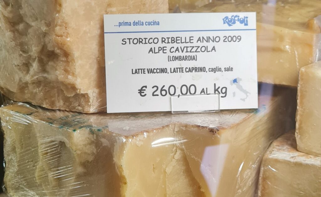 Mercato dei formaggi brembani in Città Alta: dallo Storico Ribelle a 200 euro al chilo al Branzi Ftb