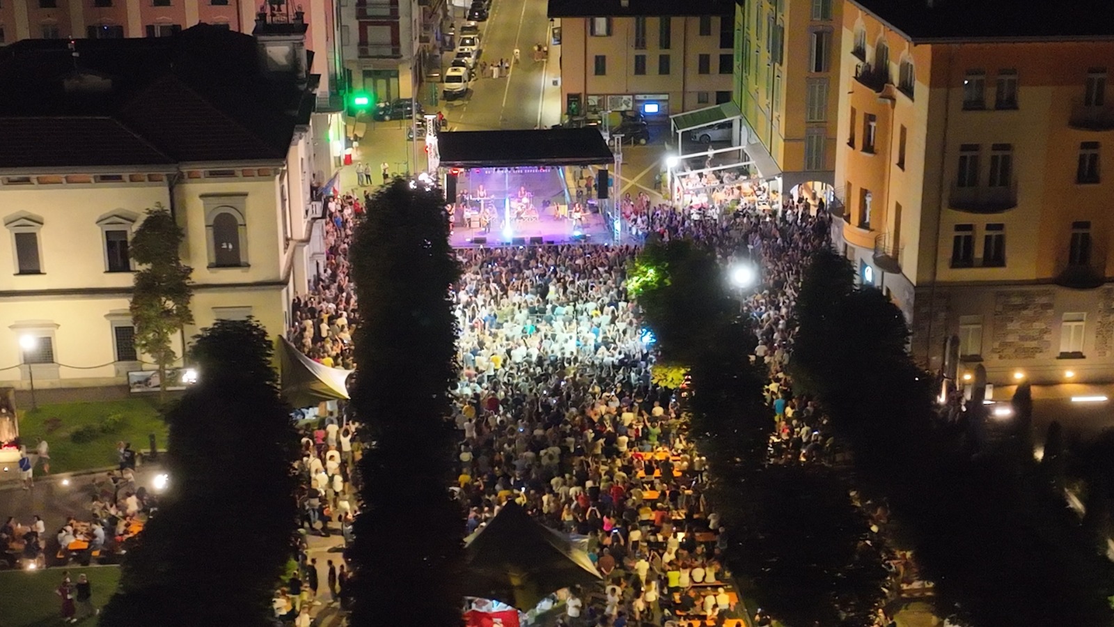 San Pellegrino a ritmo di rock: sul viale la Vascombriccola con il Gallo