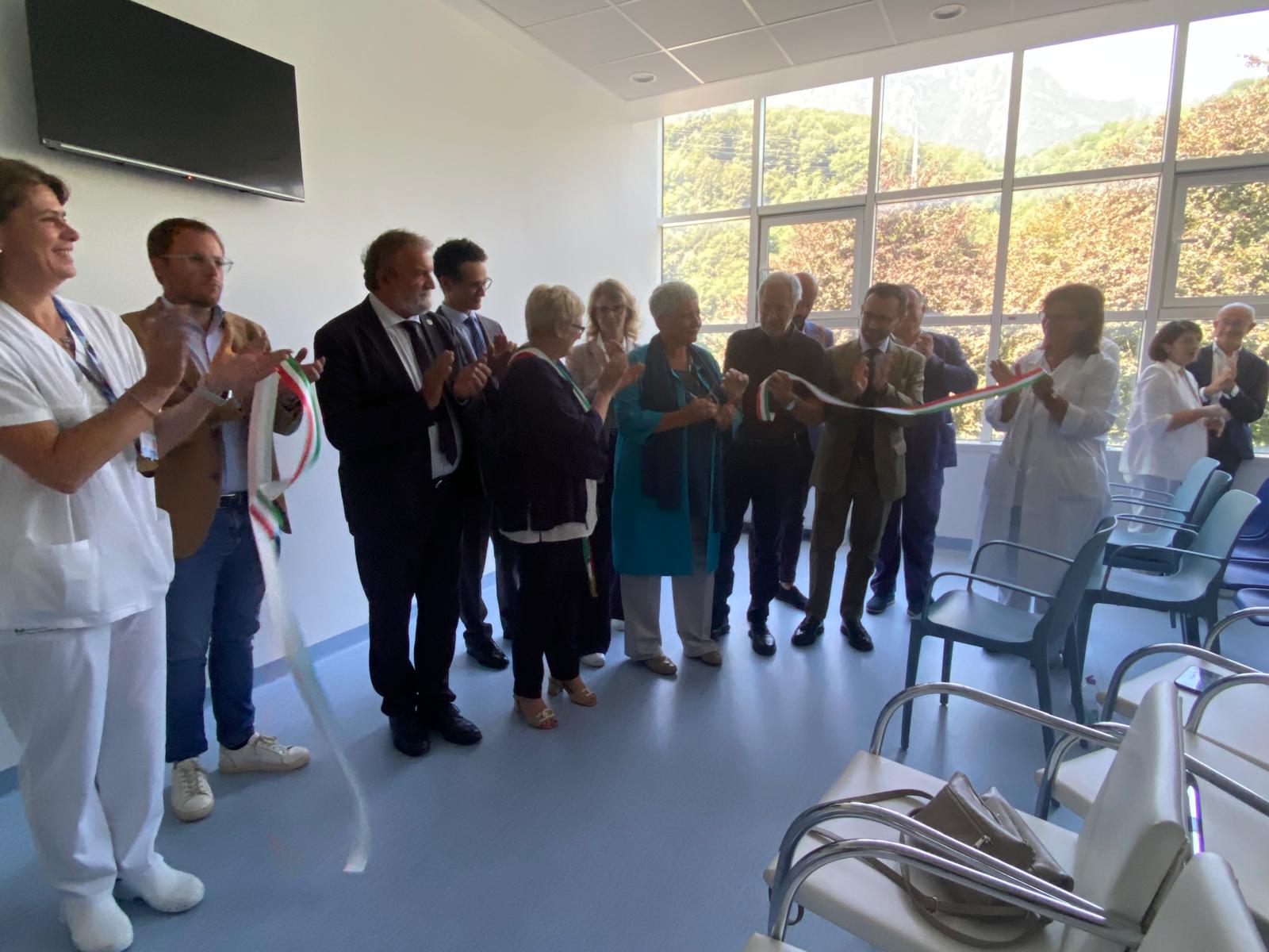Bertolaso inaugura la nuova rete dei servizi sanitari in Valle Brembana e Valle Imagna – VIDEO/FOTO