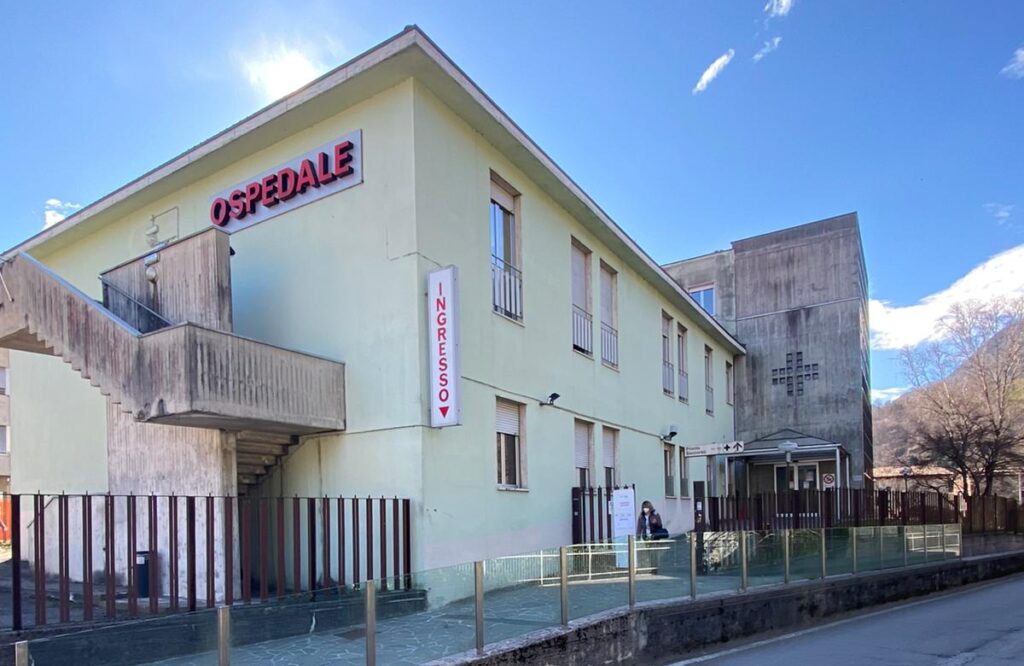 Bertolaso in Valle Brembana: visita all’Ospedale di Comunità e alla Casa di Comunità di Zogno