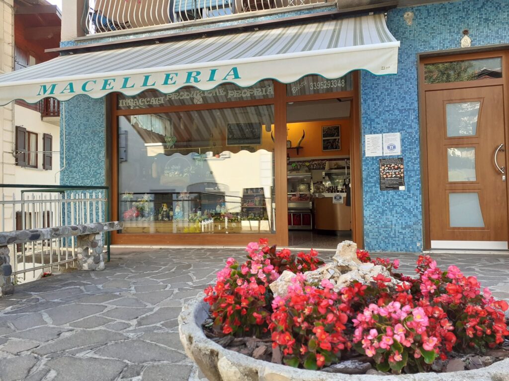 Da Serina a Piazza Brembana: otto nuove attività storiche in Val Brembana