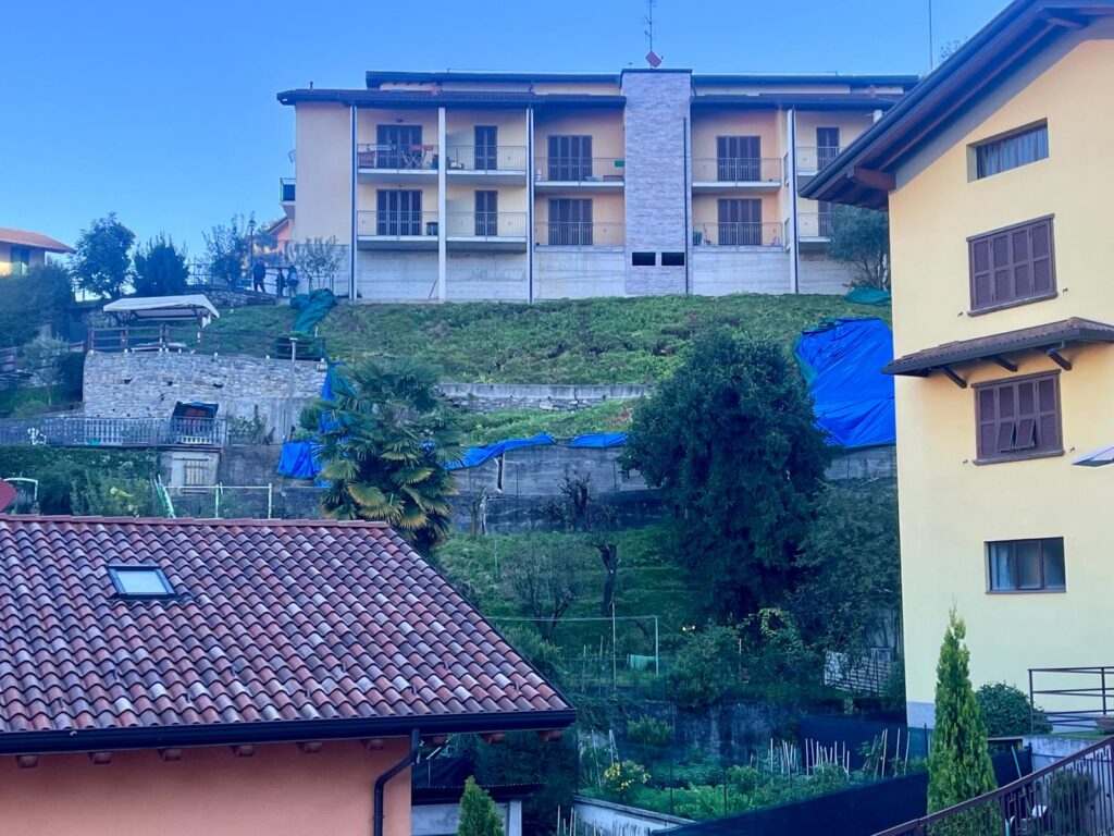 Sfollati per la frana di Sedrina da un anno: arrivano i fondi dalla Regione