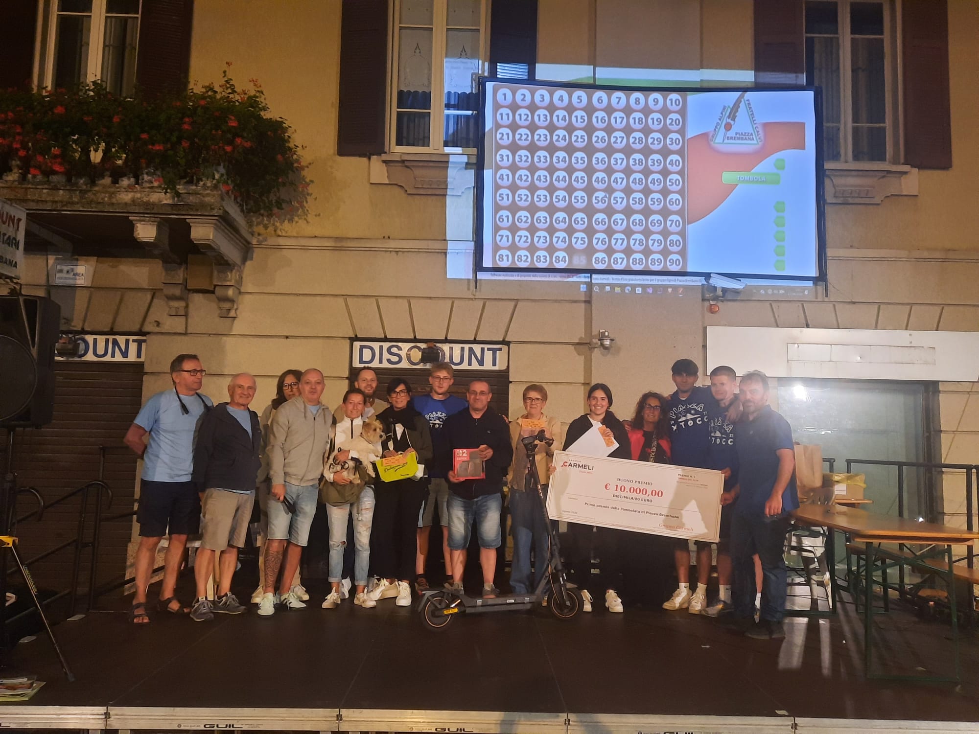 Maxi tombolata a Piazza Brembana, l’auto va ad Albino