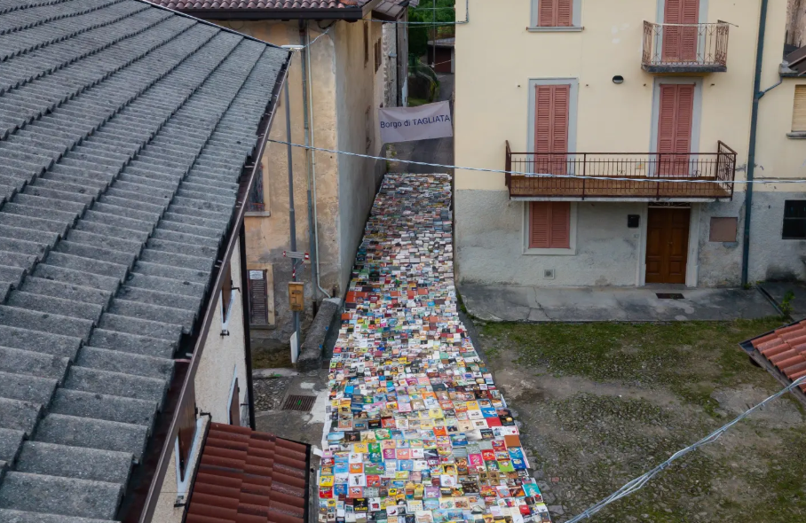 Costa Serina, a Tagliata torna la “Strada di libri”: quest’anno saranno 7mila