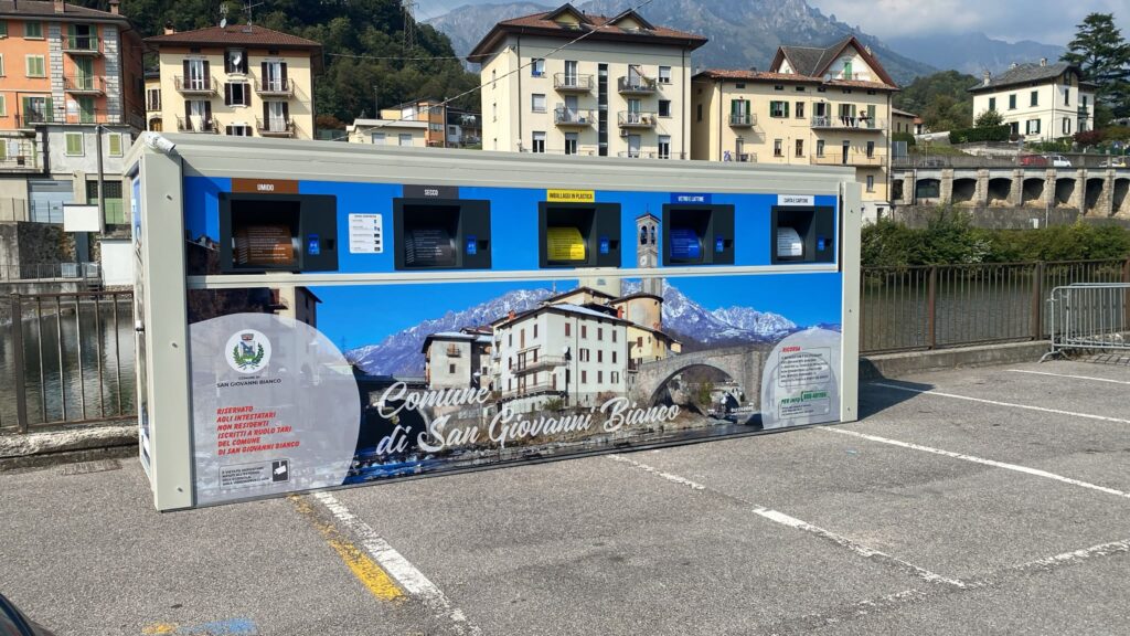San Giovanni Bianco, nuova postazione per la raccolta differenziata: accesso riservato ai non residenti