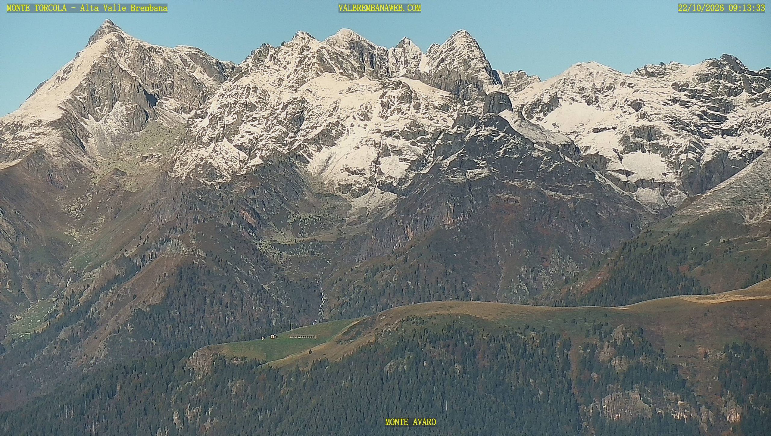 Prima spruzzata di neve sulle Orobie. Le immagini dalle nostre webcam