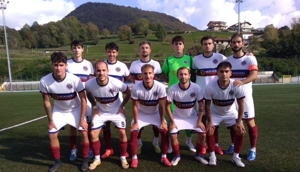 Calcio dilettanti: tre punti per Villa Valle, Zognese e Paìs San Gioan